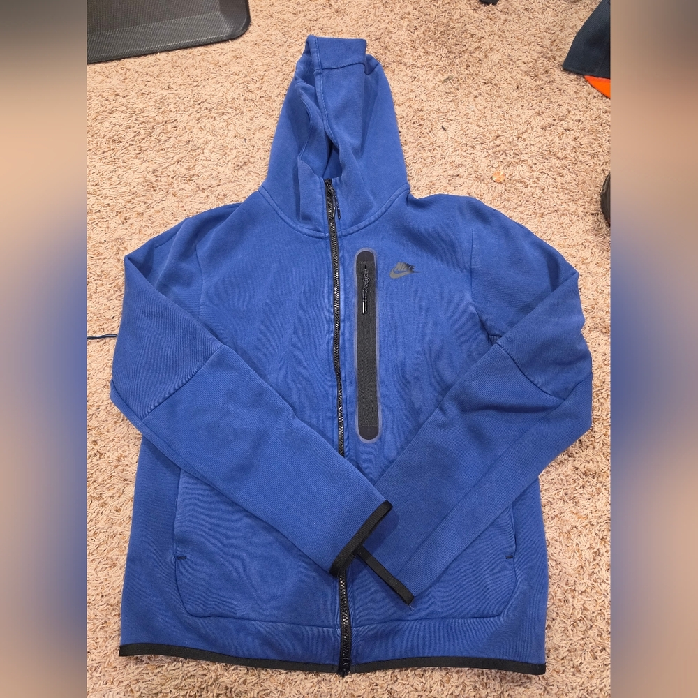 Nike Blue Zip-Up Hoodie with Chest Pocket